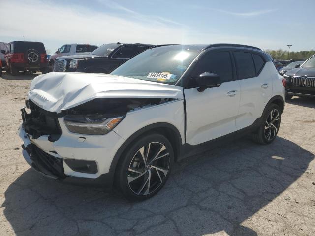 VOLVO XC40 T5 R-DESIGN