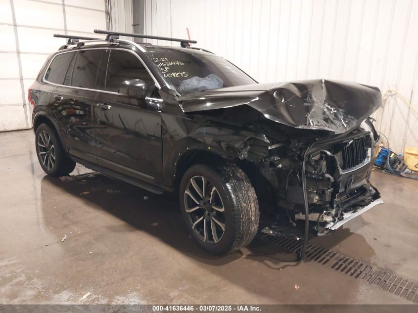 VOLVO XC90 T6 MOMENTUM