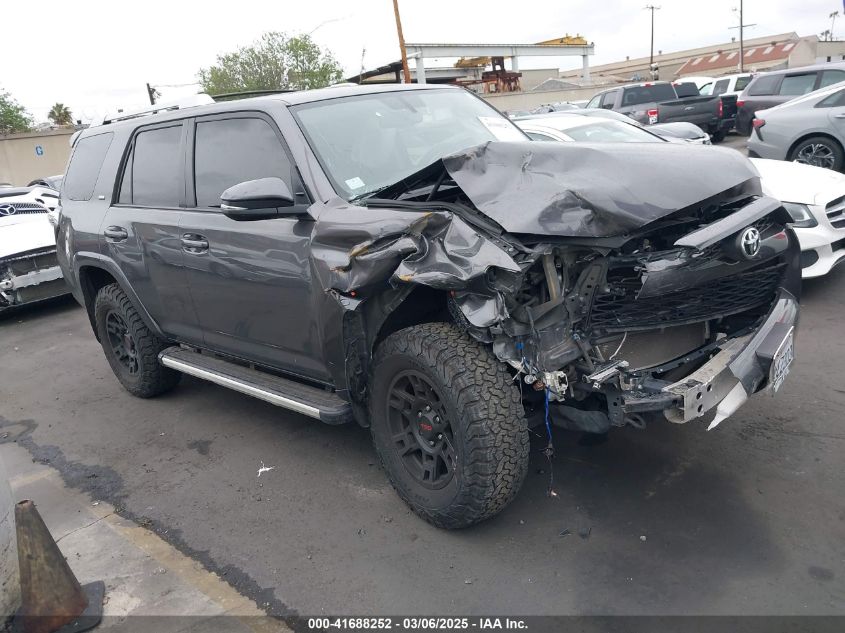 TOYOTA 4RUNNER SR5 PREMIUM
