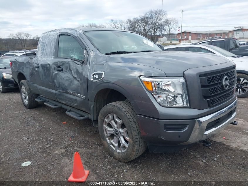 NISSAN TITAN SV 4X4