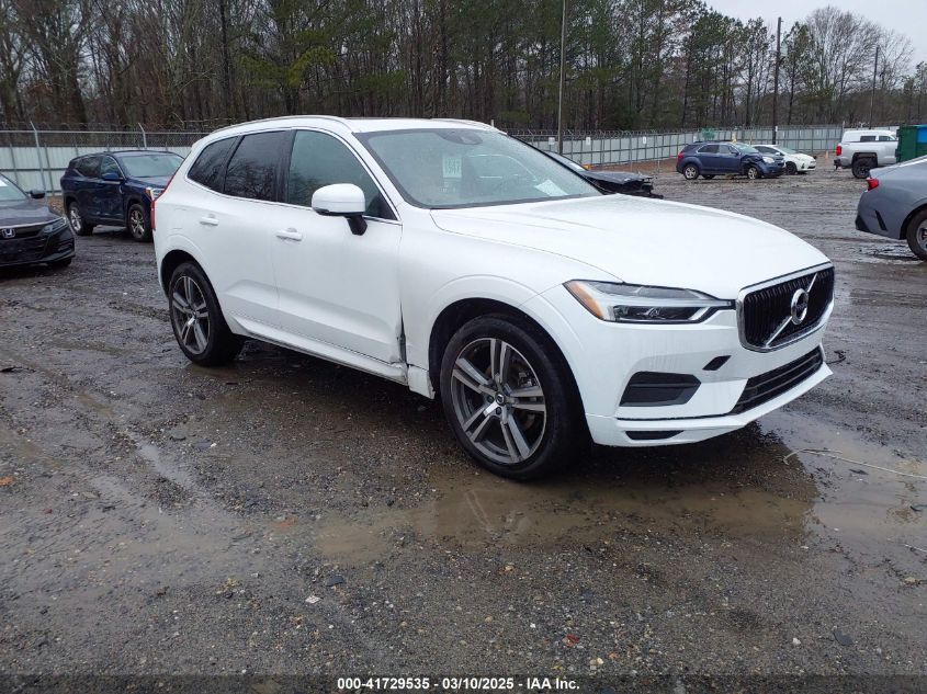 VOLVO XC60 T5 MOMENTUM