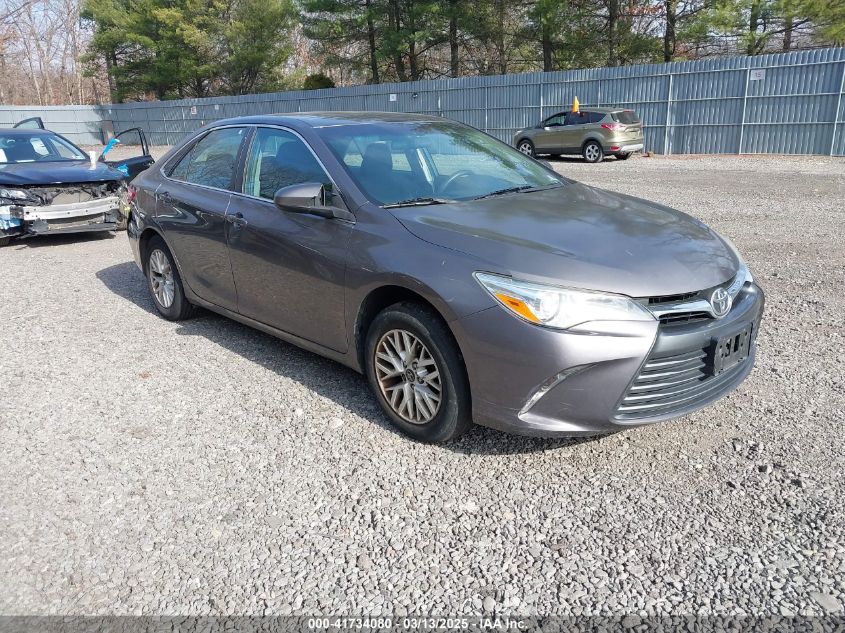 TOYOTA CAMRY LE