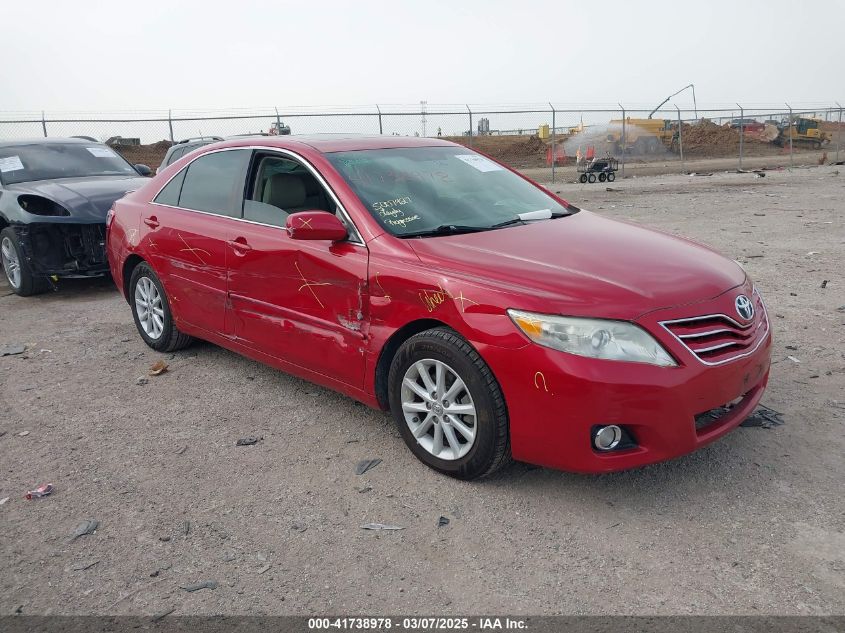 TOYOTA CAMRY XLE V6