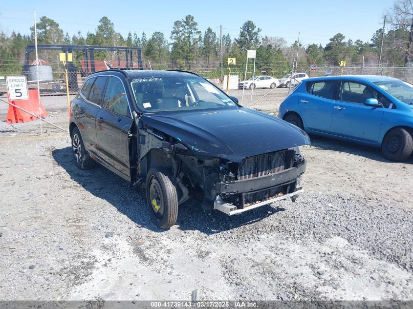 VOLVO XC60 B5 CORE