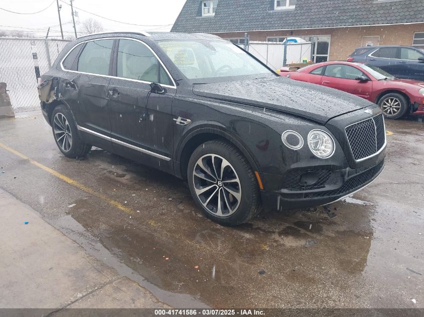 BENTLEY BENTAYGA V8