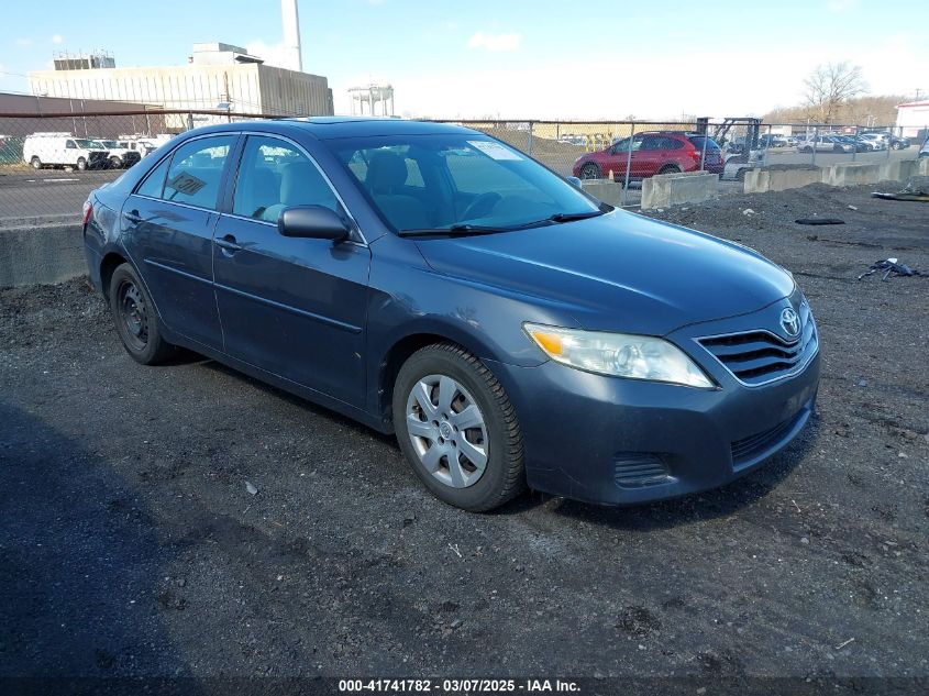 TOYOTA CAMRY LE