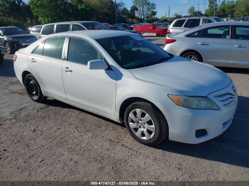TOYOTA CAMRY LE