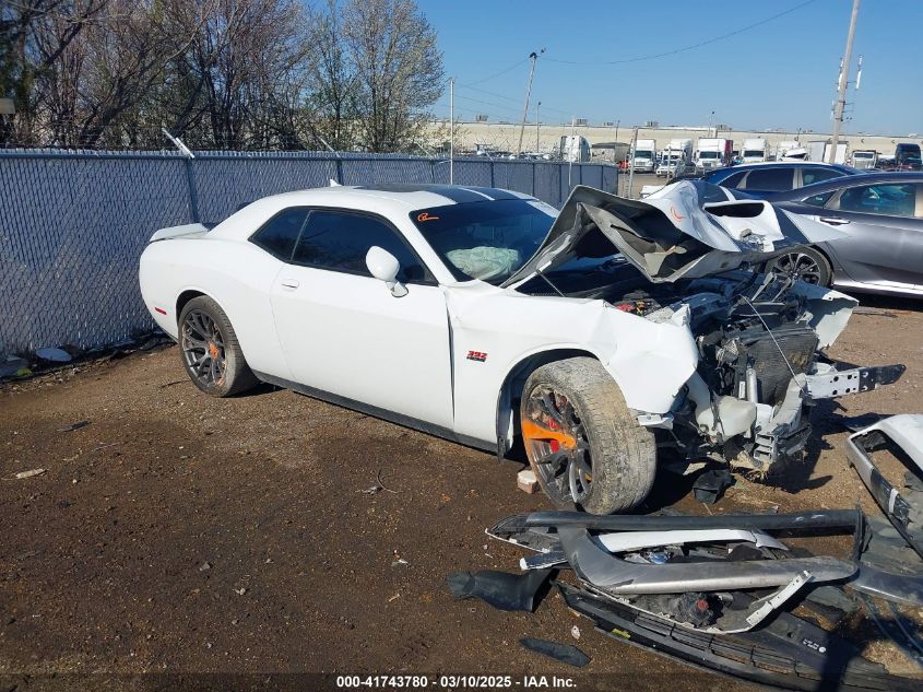 DODGE CHALLENGER SRT 392