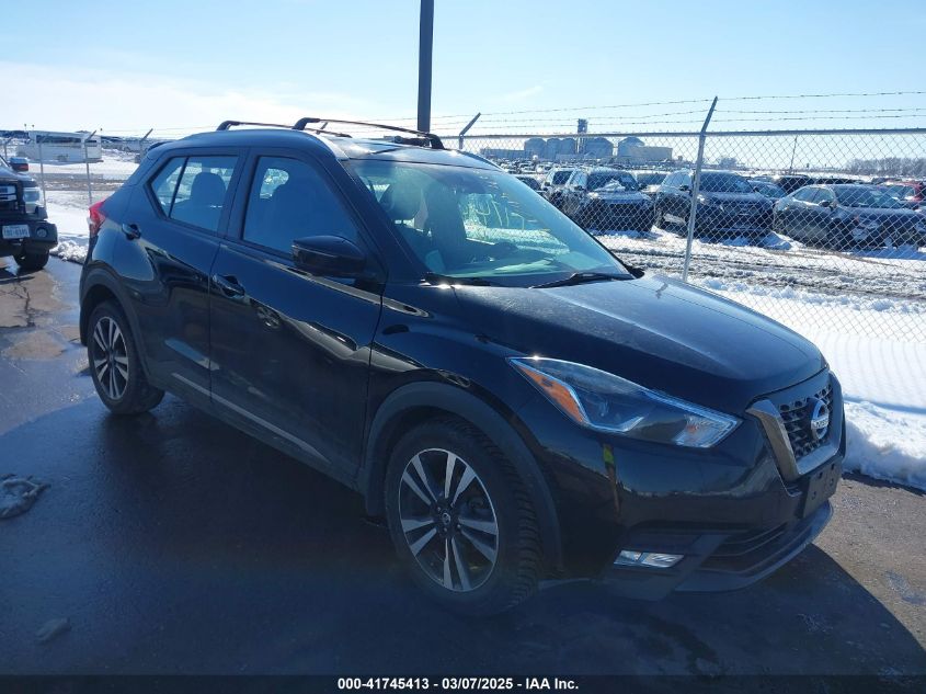 NISSAN KICKS SR XTRONIC CVT