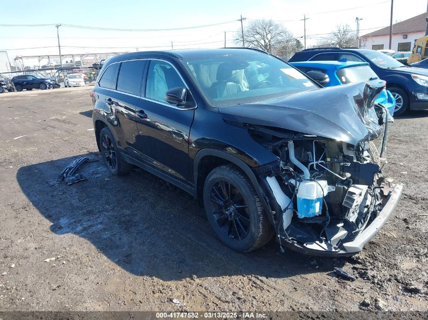 TOYOTA HIGHLANDER SE