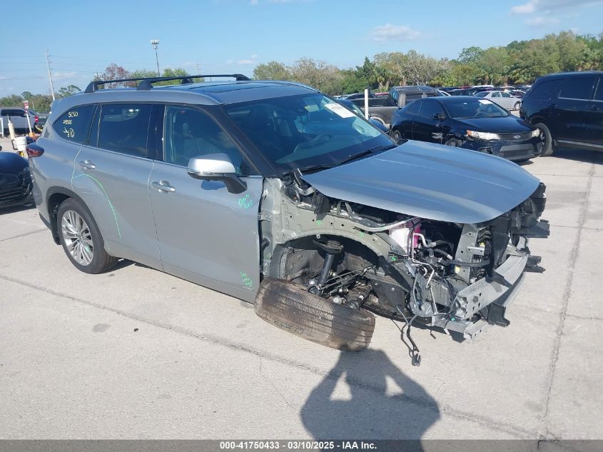 TOYOTA HIGHLANDER PLATINUM