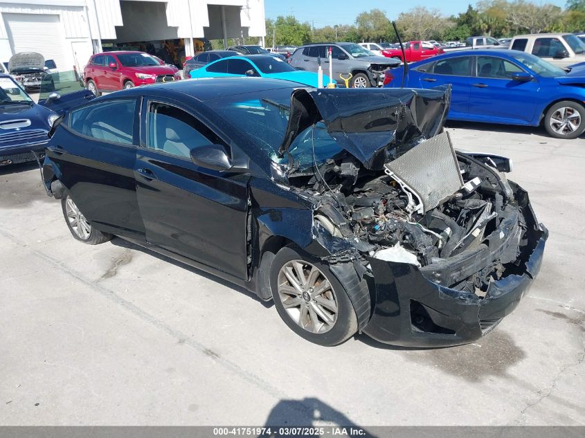 HYUNDAI ELANTRA SE