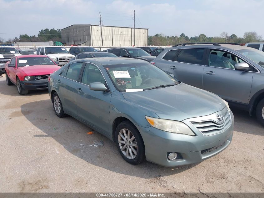TOYOTA CAMRY XLE V6