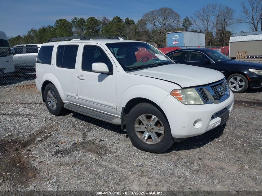 NISSAN PATHFINDER SE
