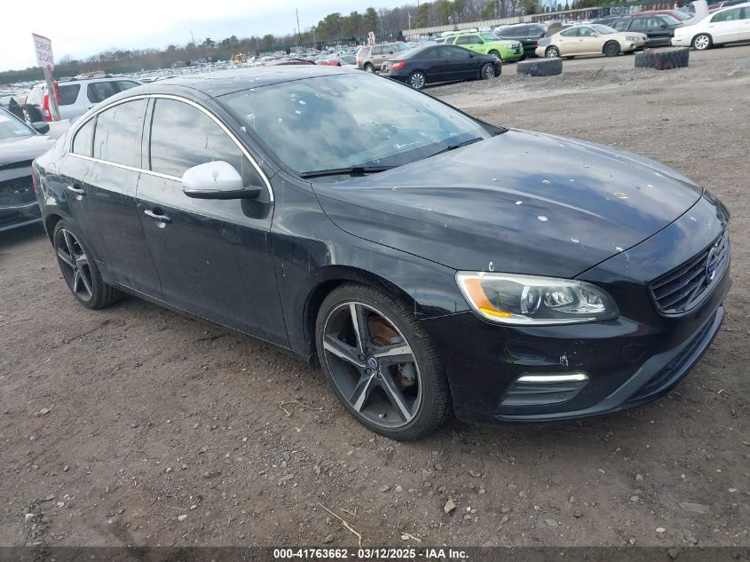 VOLVO S60 T5 R-DESIGN SPECIAL EDITION