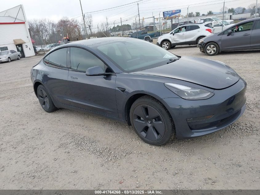 TESLA MODEL 3 REAR-WHEEL DRIVE