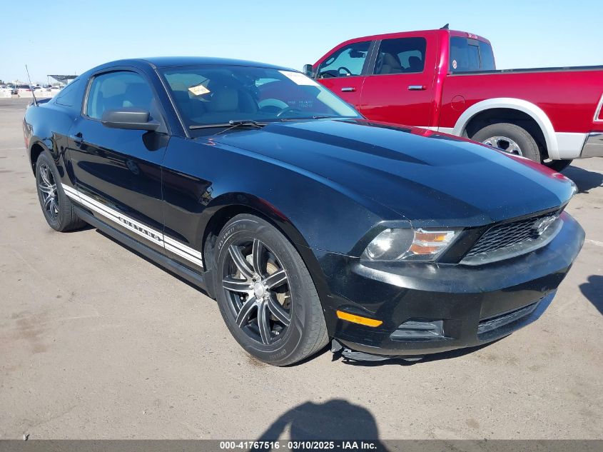 FORD MUSTANG V6 PREMIUM