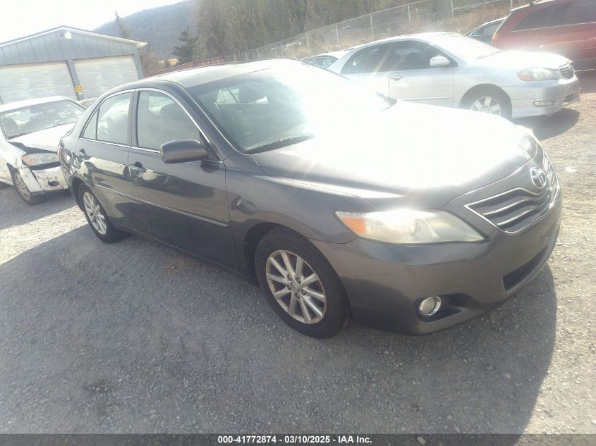 TOYOTA CAMRY XLE