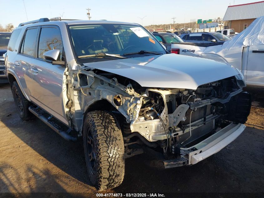 TOYOTA 4RUNNER SR5 PREMIUM