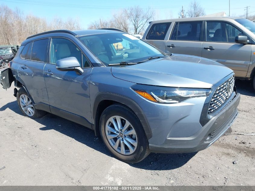 TOYOTA COROLLA CROSS LE