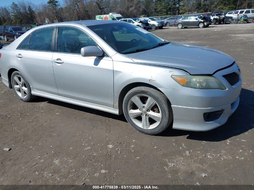 TOYOTA CAMRY SE