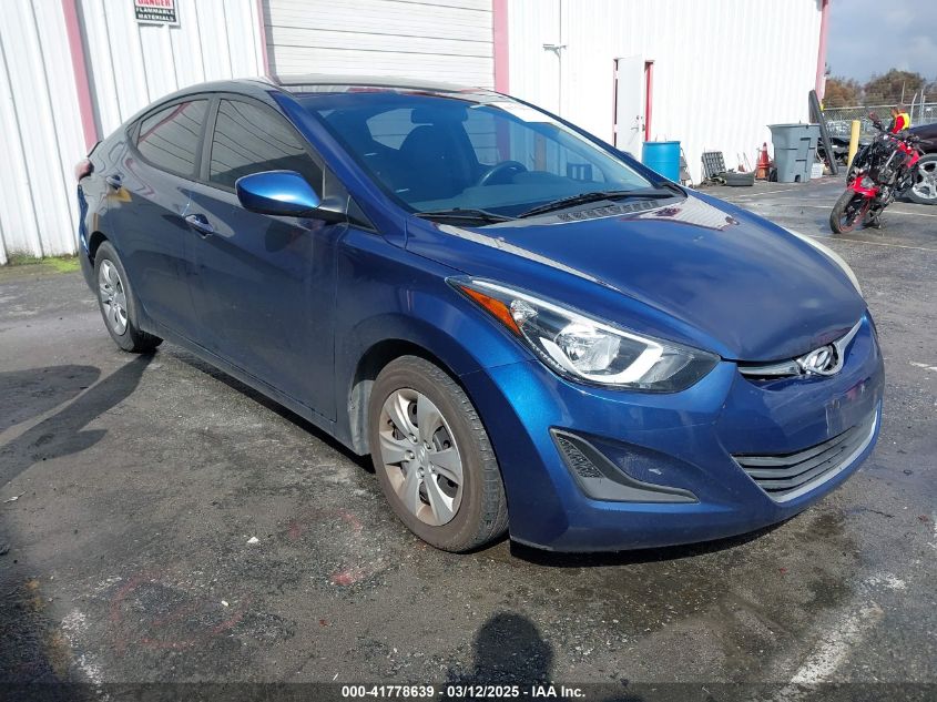 HYUNDAI ELANTRA SE