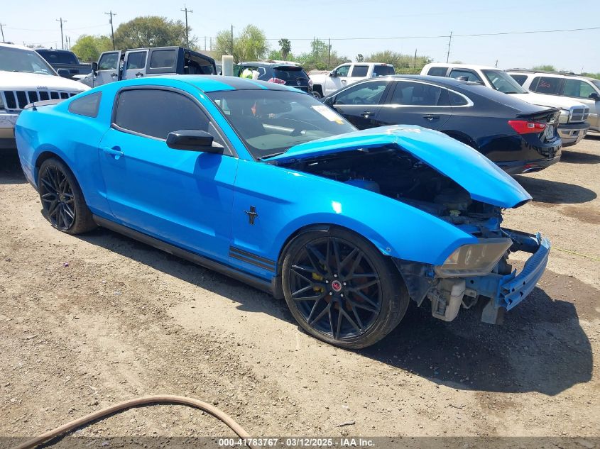 FORD MUSTANG V6 PREMIUM