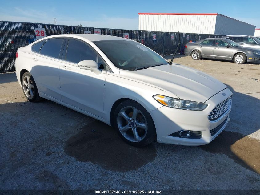 FORD FUSION SE