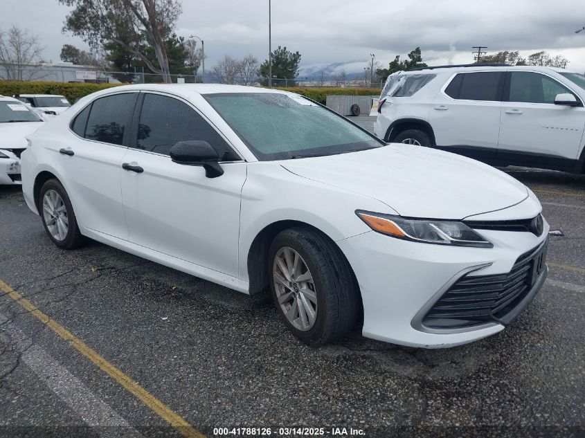 TOYOTA CAMRY LE