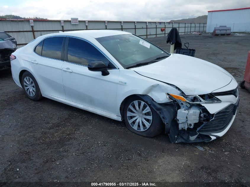 TOYOTA CAMRY HYBRID LE