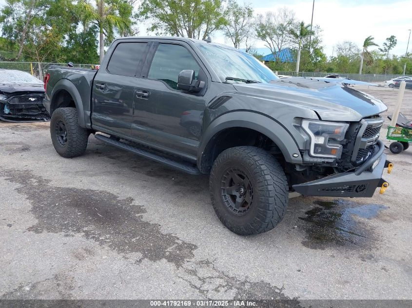 FORD F-150 RAPTOR