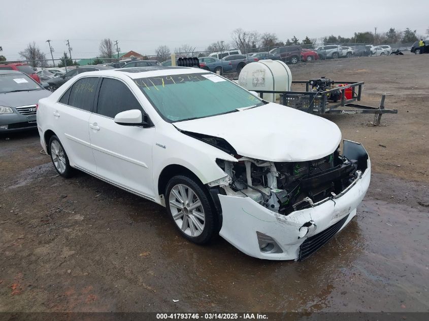 TOYOTA CAMRY HYBRID XLE