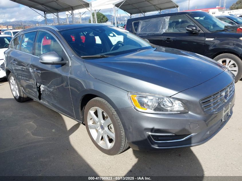 VOLVO V60 T5 PREMIER