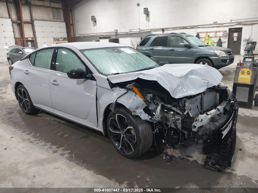 NISSAN ALTIMA SR FWD