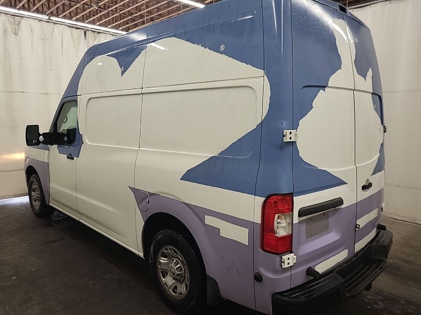NISSAN NV CARGO SV V8