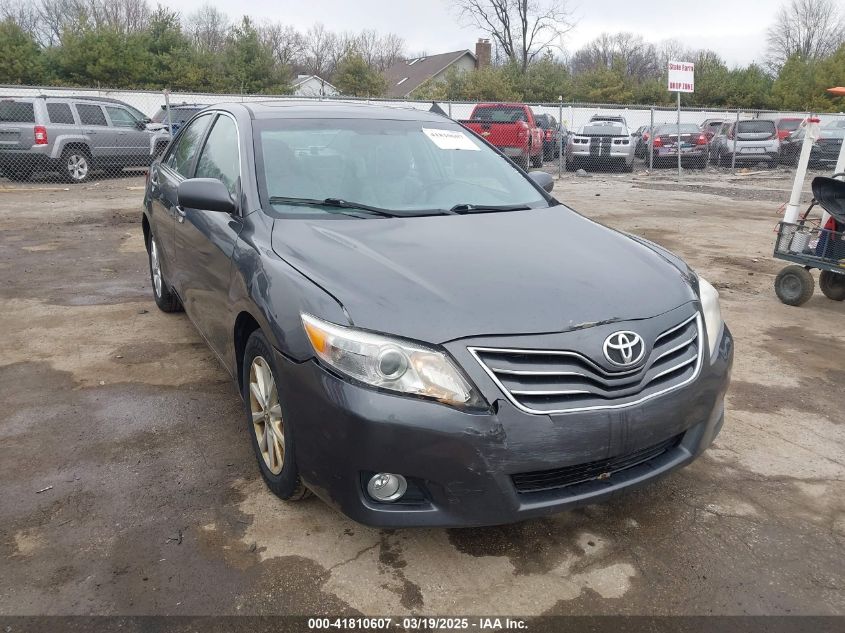 TOYOTA CAMRY XLE
