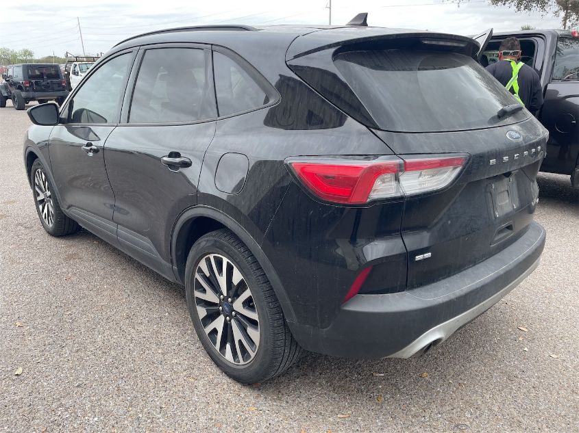 FORD ESCAPE SE SPORT