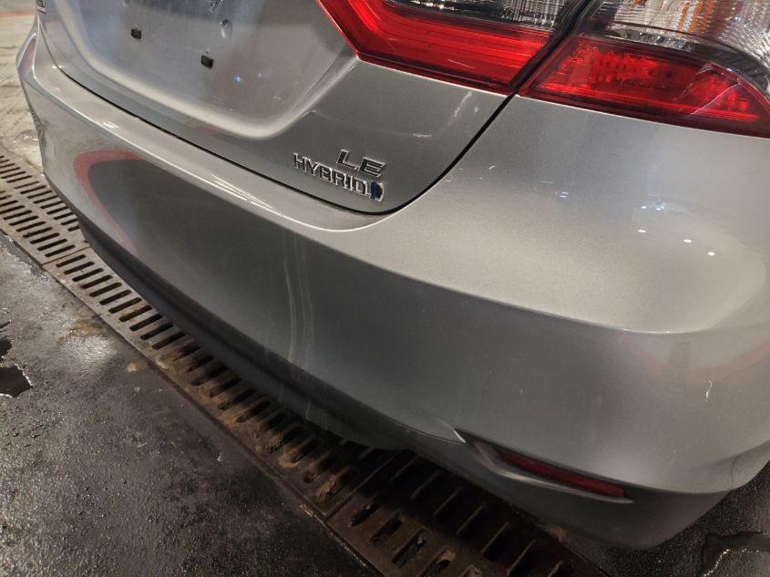 TOYOTA CAMRY HYBRID LE HYBRID