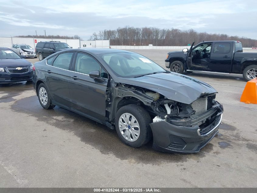 FORD FUSION S