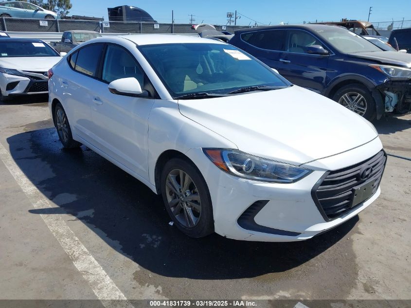 HYUNDAI ELANTRA SE