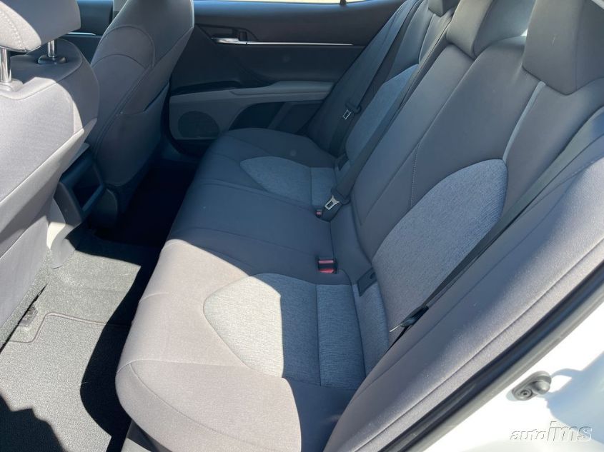 TOYOTA CAMRY HYBRID LE HYBRID