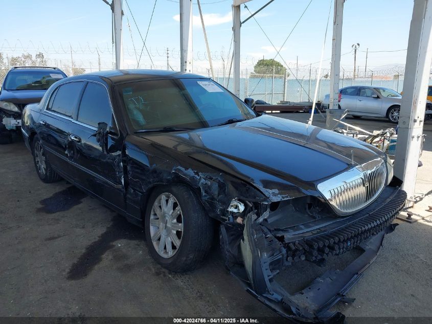 LINCOLN TOWN CAR SIGNATURE LIMITED